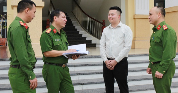 Phát hiện tài khoản có thêm hơn 1,4 tỷ đồng, thanh niên Bắc Giang sinh năm 2000 vội báo công an: Hoá ra người chuyển khoản nhầm không xa lạ