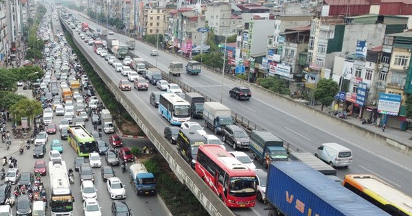 Đề xuất cho xe đi vào làn khẩn cấp Vành đai 3 trên cao để giảm ùn tắc