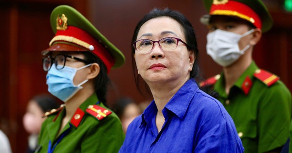 Bị cáo Trương Mỹ Lan khóc và cho biết đã sẵn sàng khắc phục hậu quả