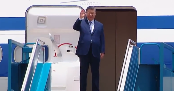 Tổng Bí thư, Chủ tịch nước Trung Quốc Tập Cận Bình bắt đầu chuyến thăm cấp Nhà nước tới Việt Nam