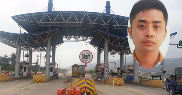 Hiện trường tên buôn ma tuý bỏ lại ô tô chứa súng, lựu đạn rồi tẩu thoát