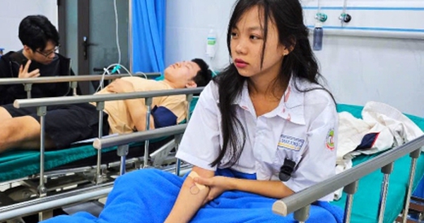 Nạn nhân vụ lật xe chở 20 học sinh tại Gia Lai: ‘May là xe chạy chậm’