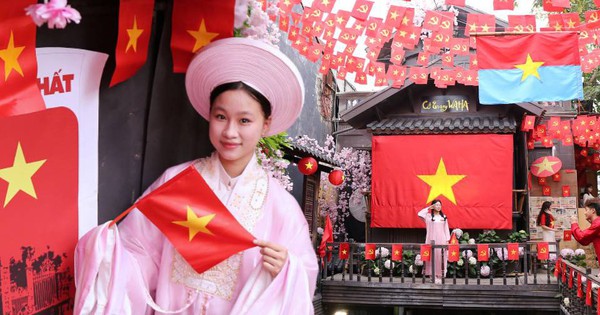 Quán cafe hot nhất dịp 30/4 ở Hà Nội: Cho thuê miễn phí 1.000 bộ trang phục, hỗ trợ làm tóc, chụp ảnh mà không cần mua đồ uống hay trả thêm tiền