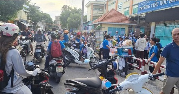 Người đàn ông để lạc con trai 4 tuổi, vài tiếng sau trên MXH xuất hiện bài viết gây hoang mang