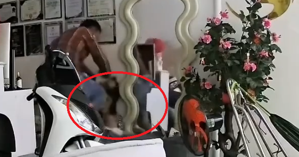 Phẫn nộ clip vợ bế con nhỏ bị chồng đánh dã man, chửi bới "ăn bám"