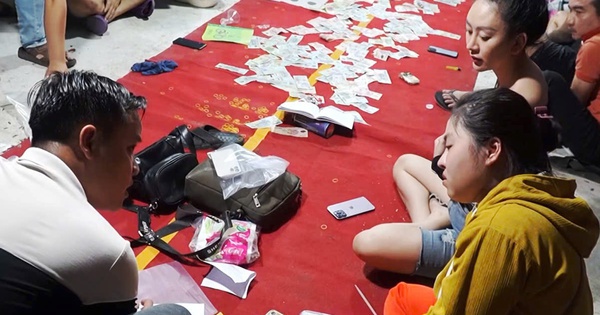 Triệt phá tụ điểm đánh bạc cử người cảnh giới, đưa đón con bạc