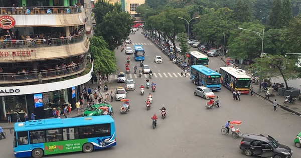 Tăng cường xe buýt hoạt động xuyên nghỉ lễ để phục vụ khách