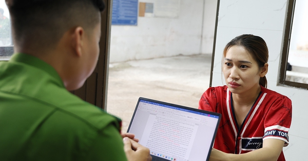 Bắt tạm giam một đôi nam nữ trộm hơn 80 điện thoại di động