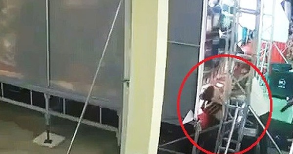 Nam sinh bị điện giật tử vong khi đang diễn văn nghệ tại trường