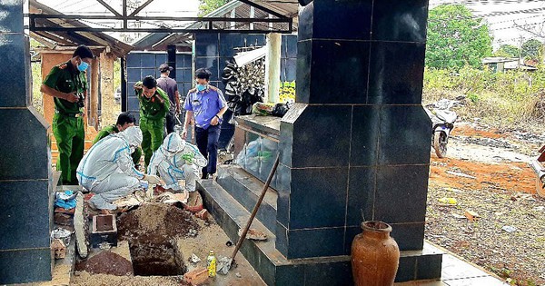 Khai quật 1 bào thai để phục vụ công tác điều tra