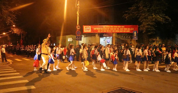 Lưu ý người dân cần biết khi đi xem diễu binh, diễu hành ngày 30-4