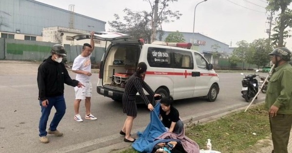 Mang thai nhưng không hay biết, người phụ nữ đẻ rơi trên đường đi xin việc