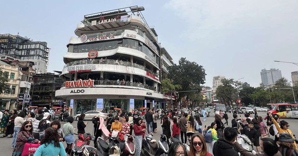 Điều chỉnh giao thông ở Quảng trường Đông Kinh - Nghĩa Thục khi phá dỡ "hàm cá mập"