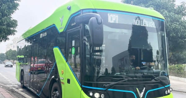 Hà Nội bật mode ‘chế độ xanh" từ phương tiện đến hơi thở