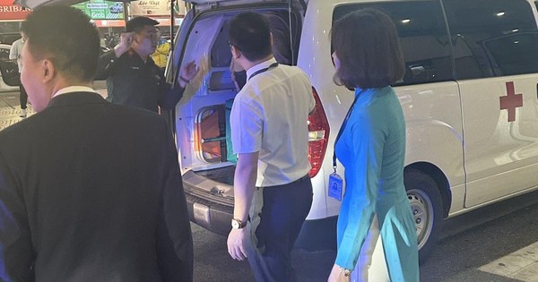 Chuyến bay lùi giờ cất cánh 35 phút để đợi hành khách đặc biệt