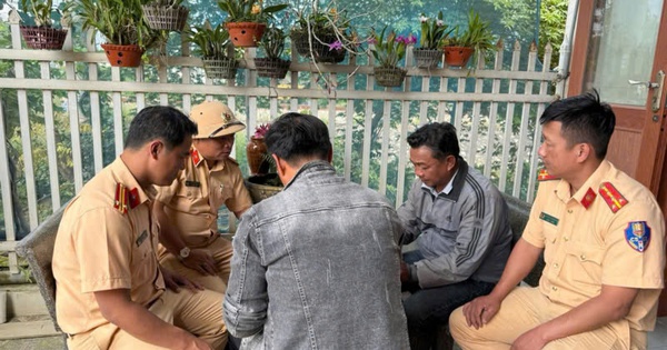 Trong vòng 60 phút đã có 2 vụ cố tình vượt đường ngang: Ngành đường sắt lên tiếng cảnh báo