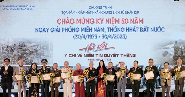 Hà Nội - sắt son một tình yêu và niềm tin quyết thắng