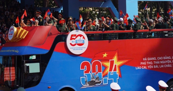 Khối đặc biệt nhất trong lễ diễu binh 30/4: Người trẻ nhất đã 82 tuổi