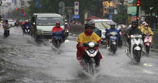Mưa lớn sáng nay ở TP HCM: Có nơi đo được lượng mưa trên 200 mm
