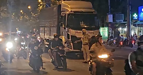 TP HCM: Tai nạn nghiêm trọng ở quận 12 tối nay