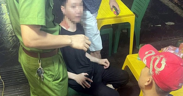 Nam shipper bị nhóm thanh niên dùng hung khí hành hung giữa đường tại Hà Nội: Công an vào cuộc