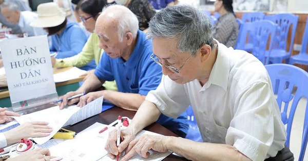 Năm 2025, tuổi nghỉ hưu của người lao động trong điều kiện bình thường là bao nhiêu?