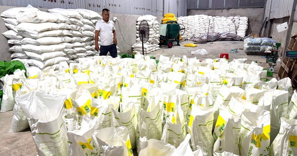 Bên trong công ty nghi làm phân bón giả ở Đồng Nai