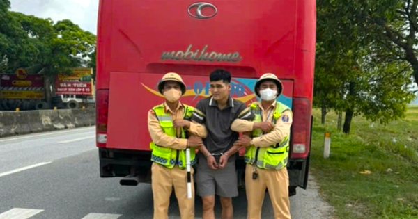 Nghi phạm dùng dao cướp tài sản ở Hà Nội bị bắt trên xe khách vào Nghệ An