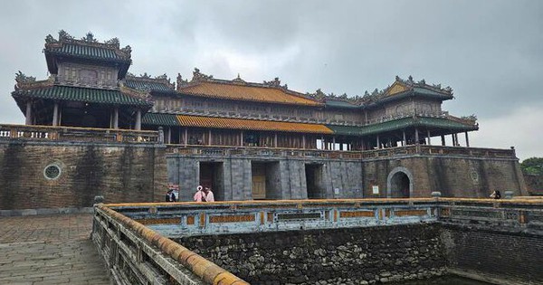 Lầu Ngũ Phụng xuống cấp sau khi chi hơn 80 tỷ trùng tu: Đơn vị thi công nói gì?