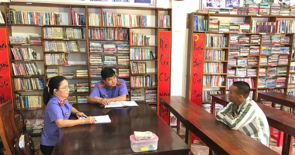 Một phạm nhân treo cổ tự sát