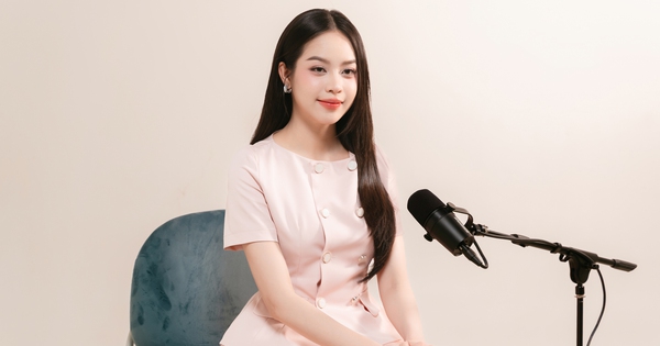 HOT: Hoa hậu Thanh Thuỷ lên tiếng về bức ảnh lộ...
