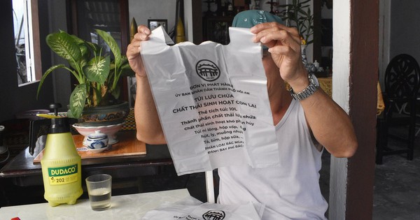 Thu tiền rác bằng cách bán túi đựng, thực hiện thế nào?