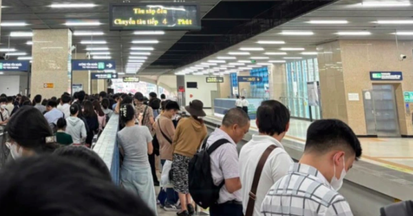 Đường sắt Cát Linh - Hà Đông bị lỗi, phải dùng xe buýt trung chuyển hành khách