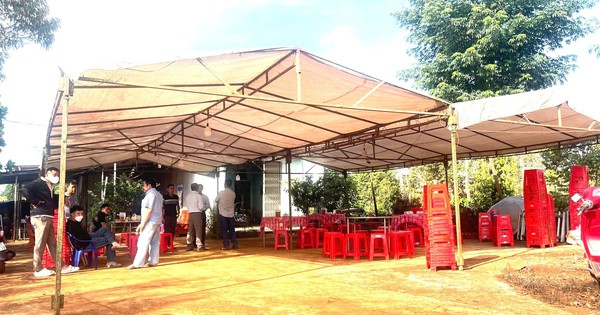 3 mẹ con tử vong trong nhà khóa cửa: Trích xuất camera điểm trông giữ trẻ thấy cảnh bất ngờ