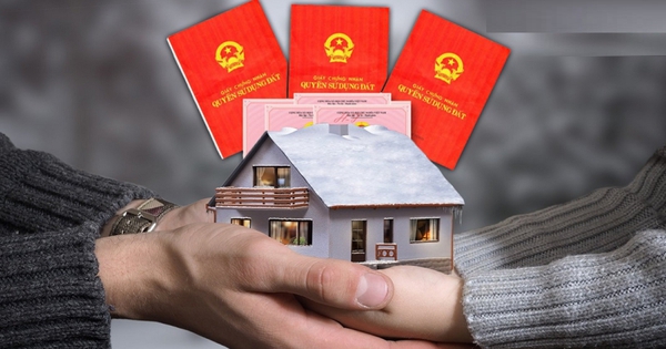 Năm 2025, cha mẹ muốn sang tên sổ đỏ cho con nhất định phải biết những quy định này: Cần làm gì, mất phí bao nhiêu?