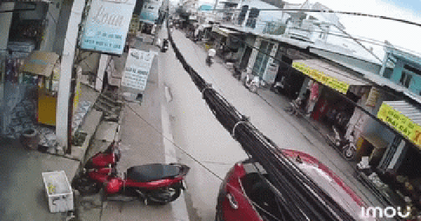 Kinh hoàng clip cửa hàng sửa xe phát nổ: Nghi do "vật thể lạ" nhặt được từ 20 năm trước