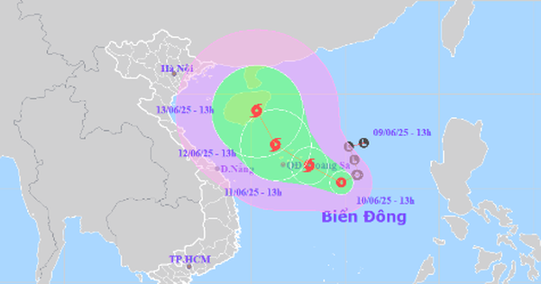 Áp thấp nhiệt đới khả năng mạnh lên thành bão, miền Trung mưa lớn