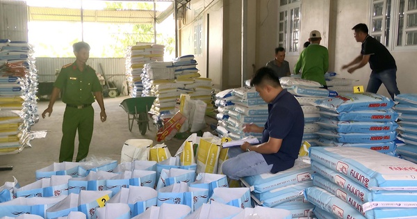 Bạc Liêu: Phát hiện hàng chục tấn thức ăn giả cho tôm