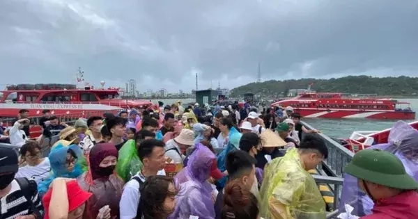 Tạm dừng du lịch biển, tham quan đảo ở Quảng Ninh