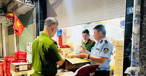 Công an Hà Nội nói về tình trạng cửa hàng ở La Phù đóng cửa không buôn bán