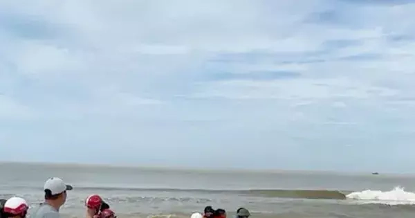 Quảng Bình: Hai vợ chồng mất tích trên sông Dinh, thi thể người chồng trôi dạt trên biển