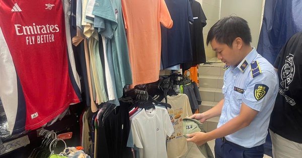 Tiếp tục kiểm tra Saigon Square: Nhiều tiểu thương vẫn “né” bằng cách đóng cửa