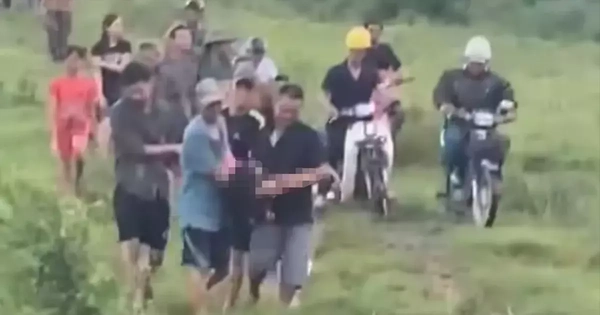 Một bé gái bị sét đánh tử vong khi đi chăn bò