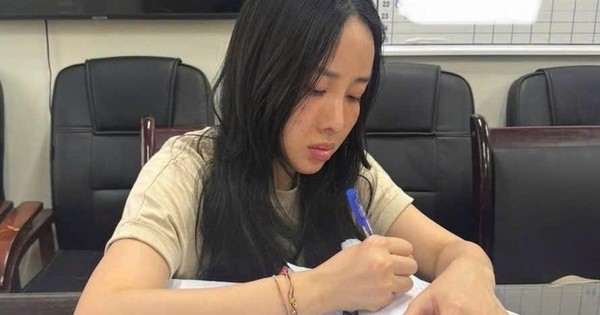 Hình ảnh Cún "Bông" Vũ Hồng Phúc tại cơ quan công an