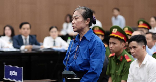 Cựu bí thư Vĩnh Phúc Hoàng Thị Thuý Lan bật khóc xin giảm án thấp nhất