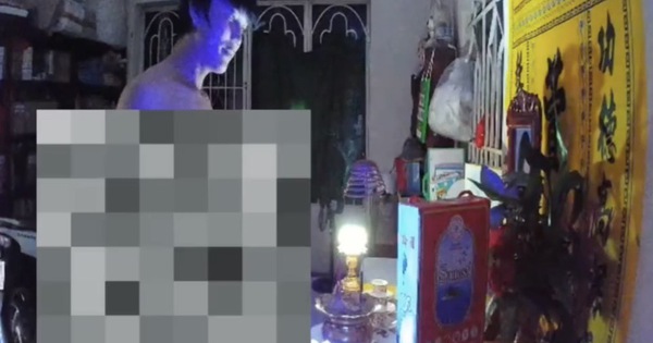 Clip chồng tâm sự với di ảnh vợ khiến dân mạng vừa xem vừa khóc: Tiết lộ câu chuyện đau xót phía sau