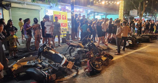 Bắc Ninh: Ô tô đâm hàng loạt xe máy, nhiều người bị thương