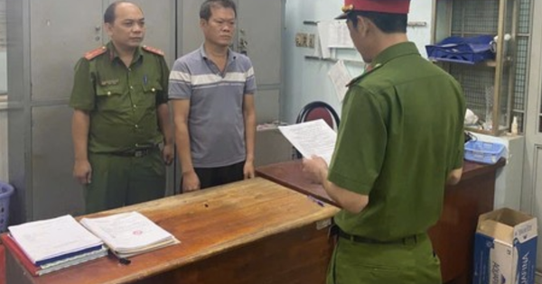 Công an TP HCM bắt giữ ông chủ xưởng may giật sập cổng hàng xóm