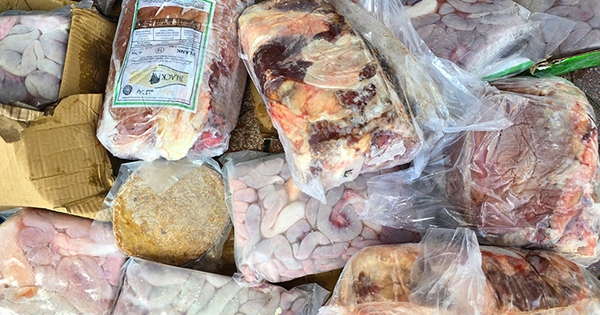 Phát hiện gần 270 kg thực phẩm không rõ nguồn gốc tại một cơ sở kinh doanh
