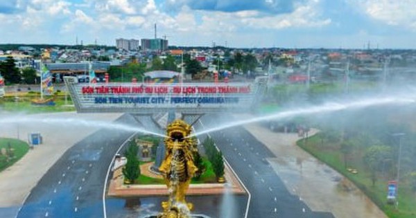 Đồng Nai: Sập giàn giáo công trình trong khu du lịch Sơn Tiên, 2 người chết